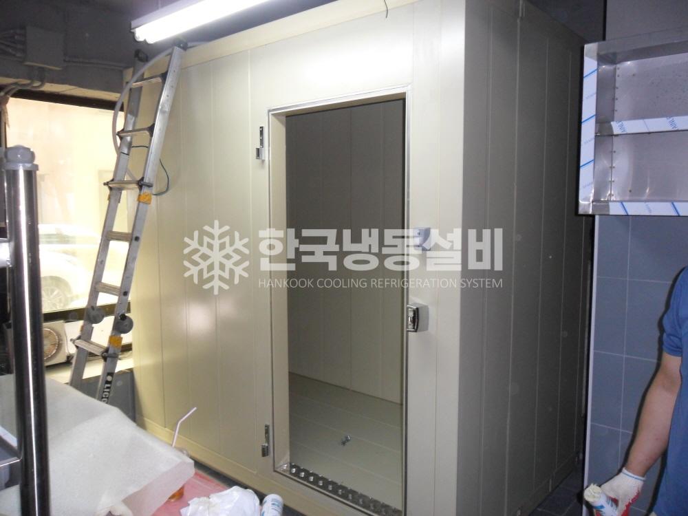 2000769928_SYCWsA7k_da84b5d4b639f441ae9899af6f4987de6d182fc4.JPG 이미지크게보기